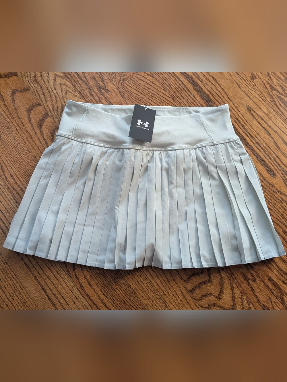 NEW! Women's Under Armour Light Gray/Green Pleated Mini Skort Size Large